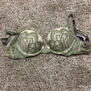 Green lace Victoria’s Secret bra